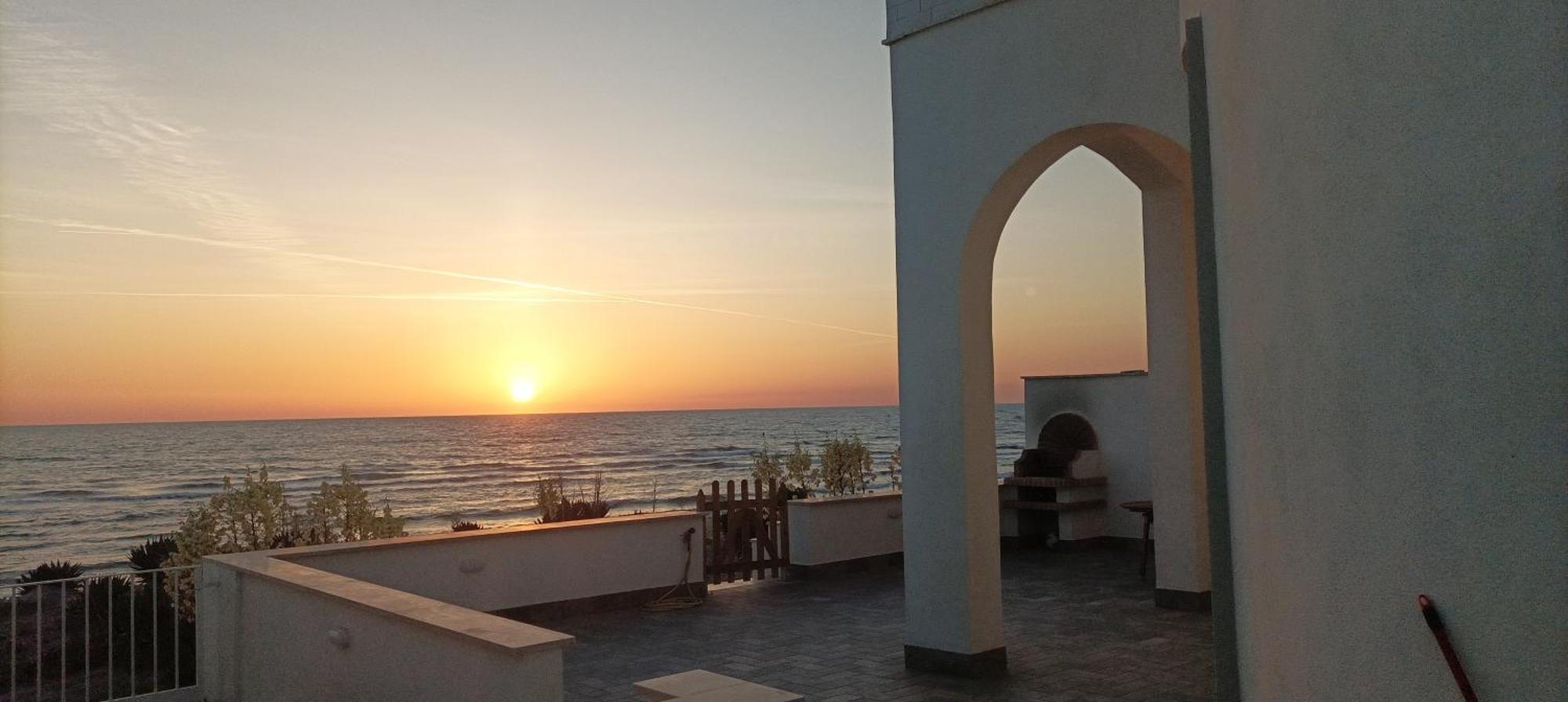 The Suite On The Beach Torvaianica Esterno foto