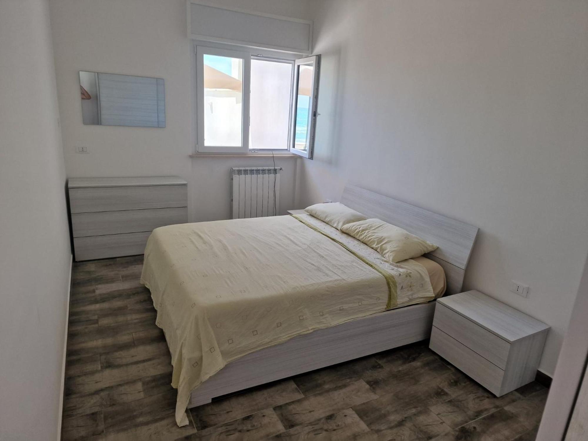 The Suite On The Beach Torvaianica Esterno foto