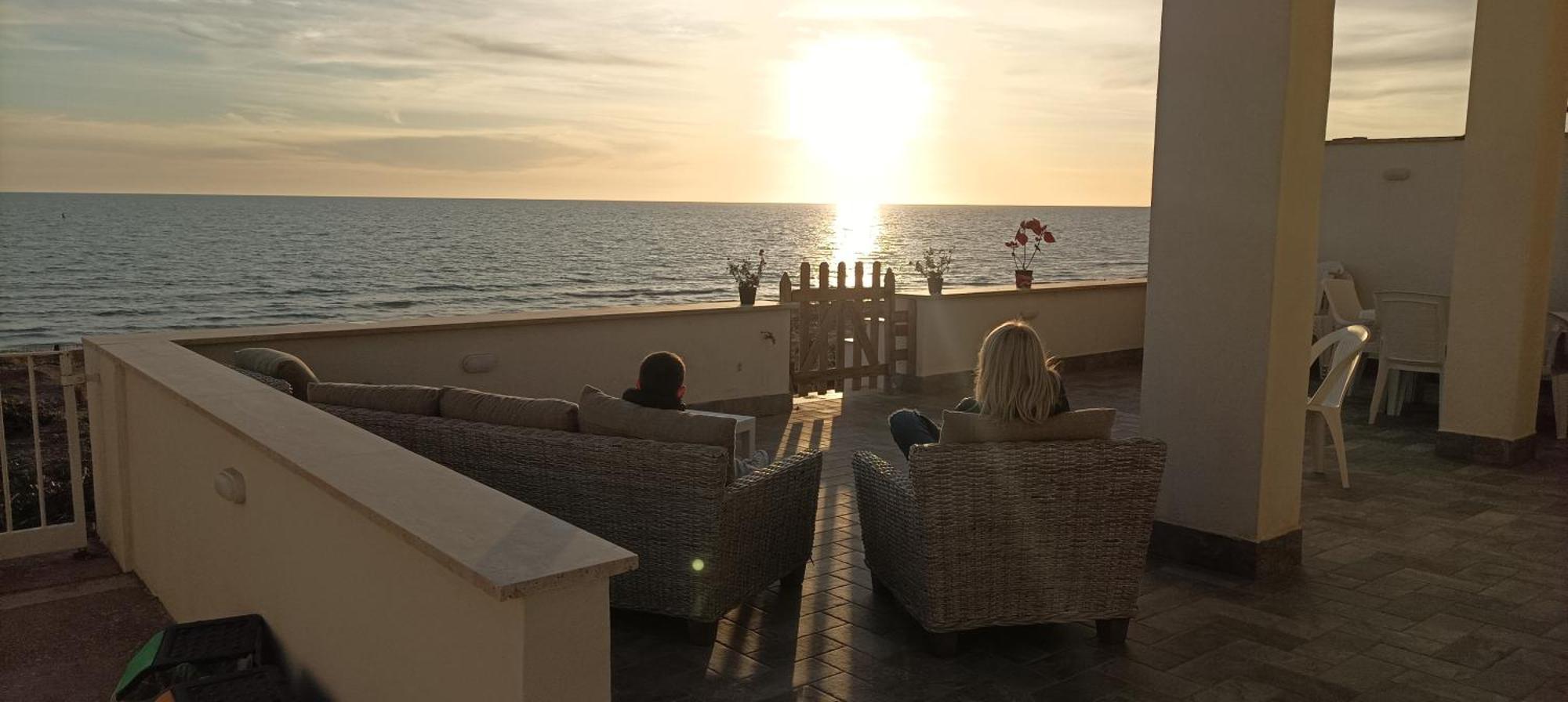 The Suite On The Beach Torvaianica Esterno foto