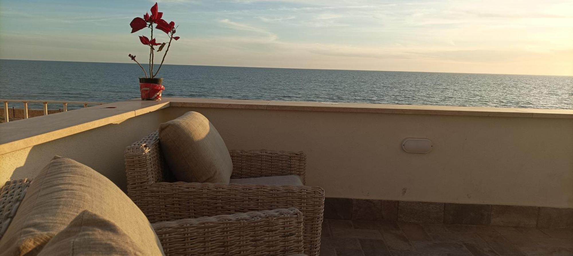 The Suite On The Beach Torvaianica Esterno foto