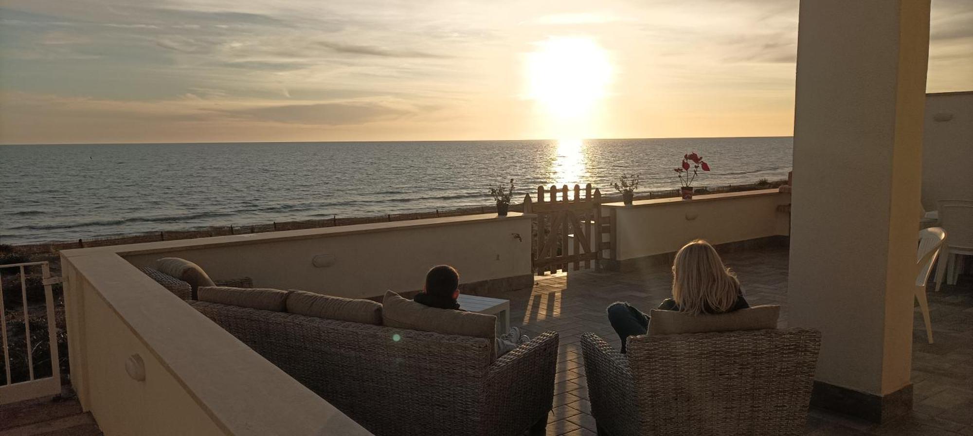 The Suite On The Beach Torvaianica Esterno foto