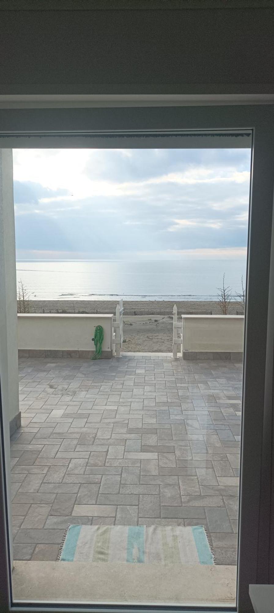 The Suite On The Beach Torvaianica Esterno foto