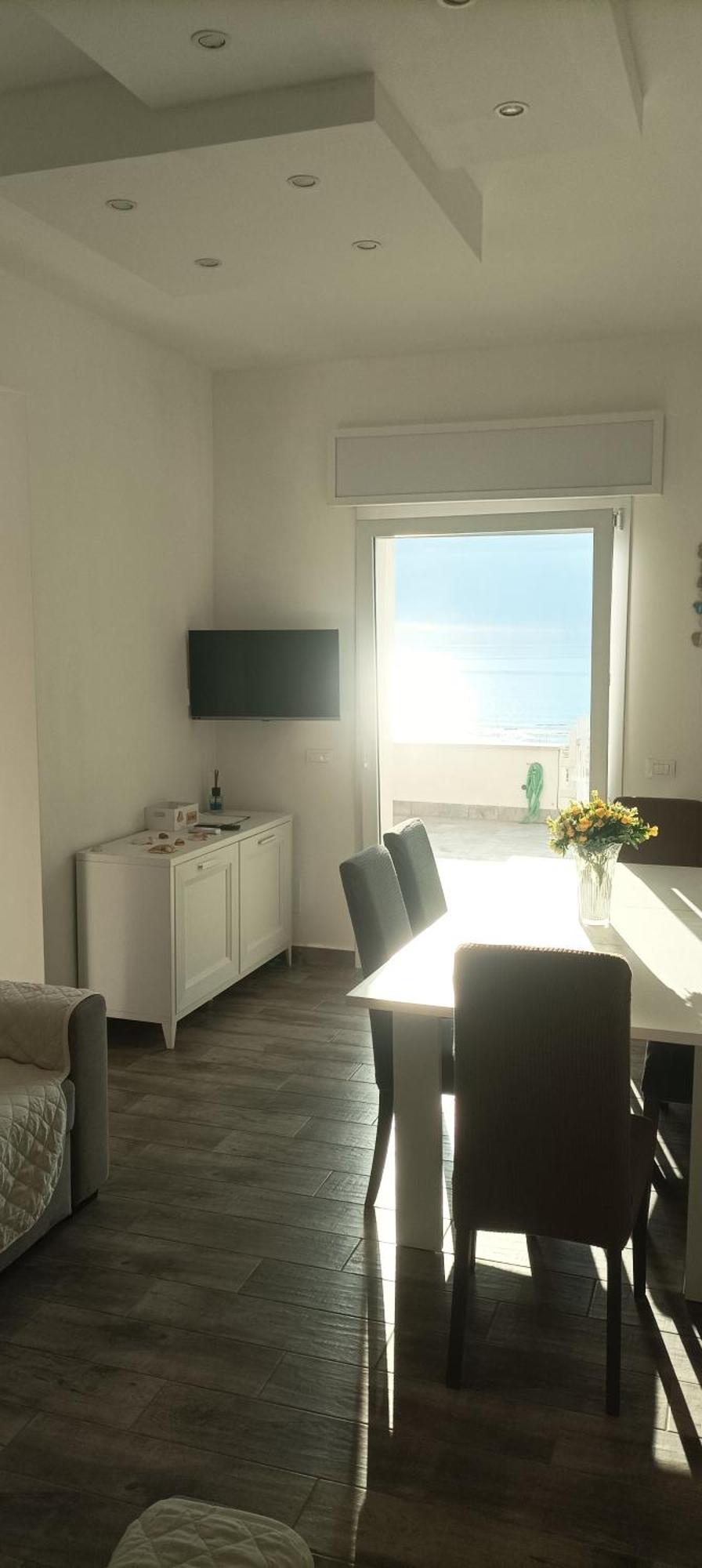 The Suite On The Beach Torvaianica Esterno foto